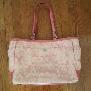 Coach Tote in pink